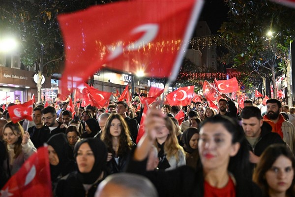 Balıkesir’de Cumhuriyet’in kuruluşunun 102. yıldönümü kutlandı