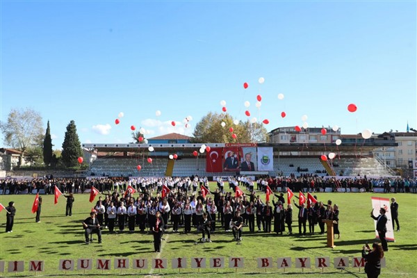 İnegöl’de 29 Ekim Cumhuriyet Bayramı kutlandı