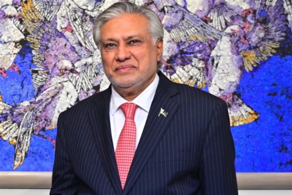 Pakistan Dışişleri Bakanı Dar, Türk mevkidaşı ile görüştü