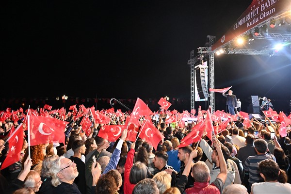 Edip Akbayram Gençlik Parkı, açıldı