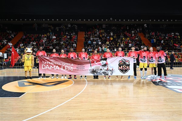 MSK Erkek Basketbol Takımı, evinde oynadığı ilk Avrupa maçını kazandı
