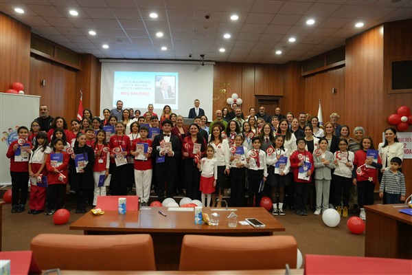 Kartallı çocuklar, 29 Ekim Cumhuriyet Bayramı’nı kutladı