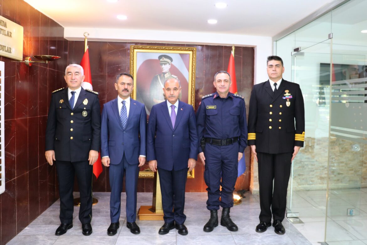 İçişleri Bakan Yardımcısı Aktaş Kocaeli İl Jandarma Komutanlığı’nı ziyaret etti