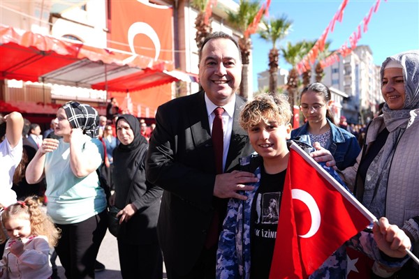 Cumhuriyet’in 102’nci yıl dönümü Manisa’da kutlandı