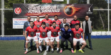 İzmir’de itfaiyecilerden anlamlı futbol turnuvası