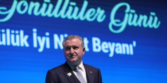 Bakan Bak’tan Fenerbahçe İstanbul Jet’e tebrik mesajı