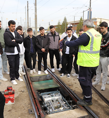 Eskişehir Teknik Üniversitesi öğrencileri ESTRAM’ı ziyaret etti