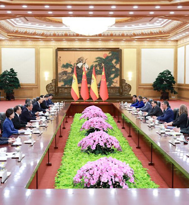 Çin Başbakanı Li’den İspanya’ya yatırım ve ticaret mesajı