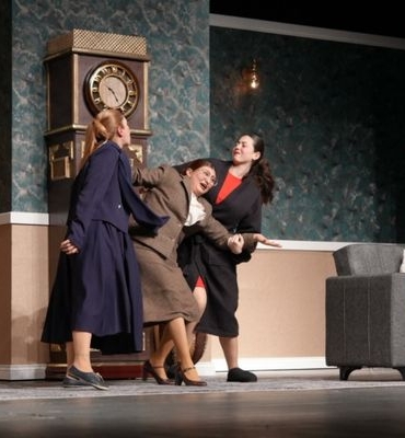 “Bugün Git, Yarın Gel” oyunu seyirciyle buluştu