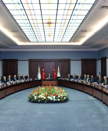 AK Parti MYK, Erdoğan başkanlığında toplandı