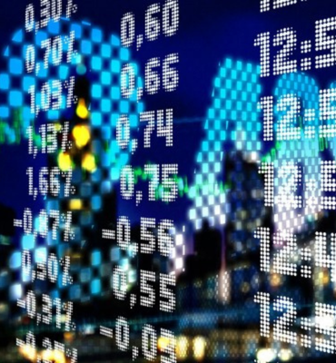 Piyasalarda çok katmanlı hareketlilik sürüyor