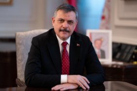 Bakan Çiftçi: Milli sporcumuzu yürekten tebrik ediyorum