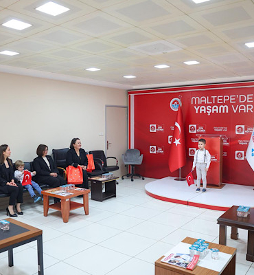 Maltepe’de kreş öğrencilerinden Belediye Başkanı Köymen’e ziyaret