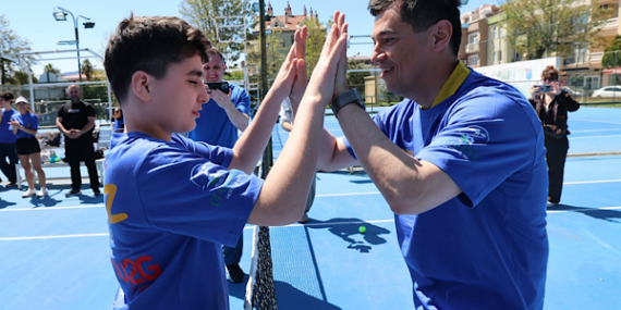 Marmaris’te Otizm Farkındalık Tenis Turnuvası düzenlendi