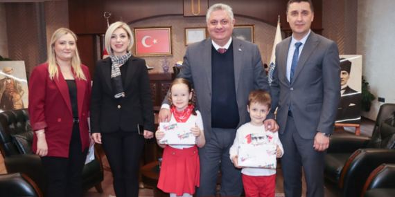 Gürel, öğrencileri makamında ağırladı