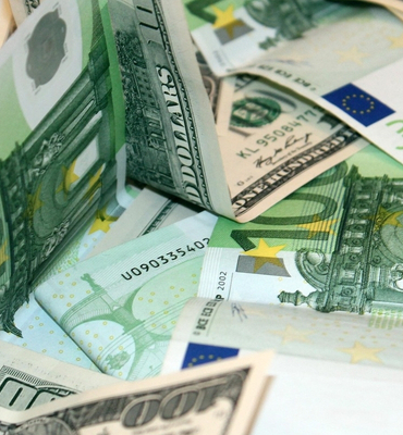 Euro/dolar kurunda yükseliş sınırlı kalıyor