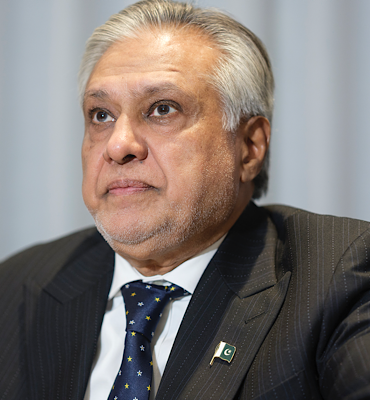 Dar: Pakistan barışı önceleyen bir rol üstleniyor