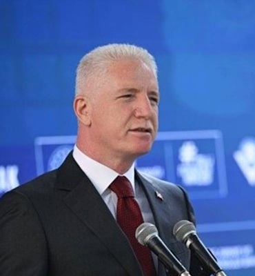 Vali Gül’den Güney Koreli Parlamentere hastanede ziyaret