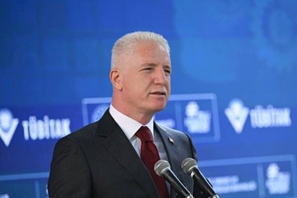 Vali Gül’den Güney Koreli Parlamentere hastanede ziyaret