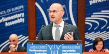 Radman, “Dayton: Diplomasi – Savaşın Diğer Yüzü” kitabının tanıtımına katıldı