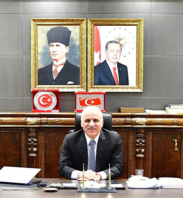 Zorluoğlu: 23 Nisan, çocuklarımıza duyduğumuz güvenin en güçlü ifadesidir