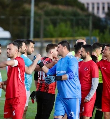 Gemlik’te 3. Emek Kupası başladı