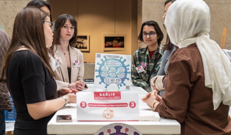Sağlık Gönüllülüğü Projesi İzmir’de tanıtıldı