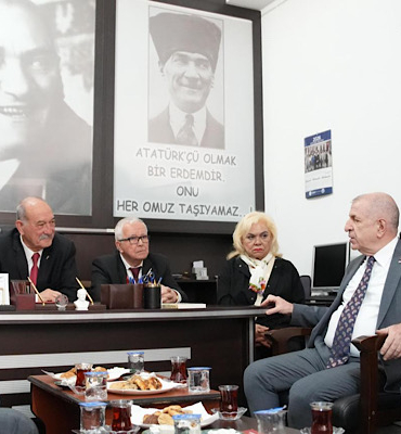 Özdağ, Muğla Atatürkçü Düşünce Derneği’ni ziyaret etti