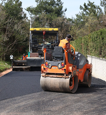 Osmangazi’de asfaltlama çalışmaları sürüyor