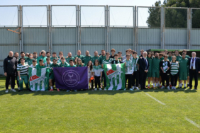 Şahinkayalı öğrencilerden Bursaspor’a şampiyonluk ziyareti