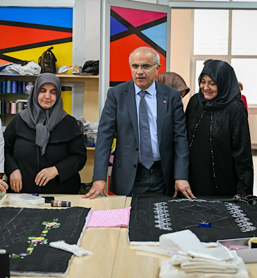 Malatya’da kadın kursiyerlerin ürünleri için satış noktası oluşturulacak