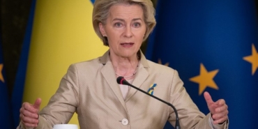Von der Leyen: Avrupa ile Körfez güvenliği birbirine bağlı