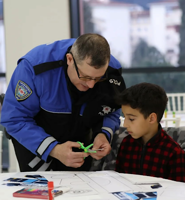 Derince Belediyesi’nden Polis Haftası’na özel çocuk atölyesi