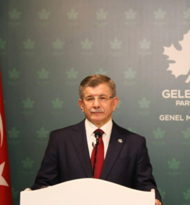 Davutoğlu’ndan Maltepe Belediyesi’ne ziyaret