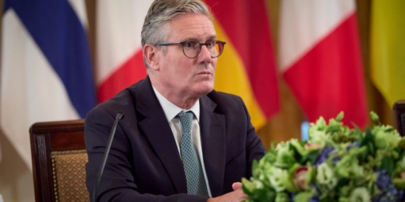 Starmer: Çocukların çevrim içi güvenliği için gereken her adımı atacağız