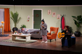 Esenyurt’ta “Sara’yı Evlendirmek” oyunu sahnelendi