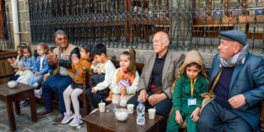 Diyarbakır’da çocuklar dengbej geleneğiyle buluşturuldu