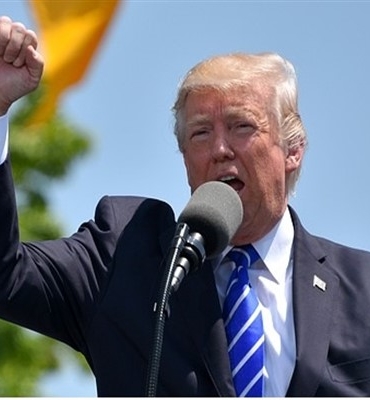 Trump: İran yönetimi yüzlerce gemiyi ABD’ye yönlendirdi