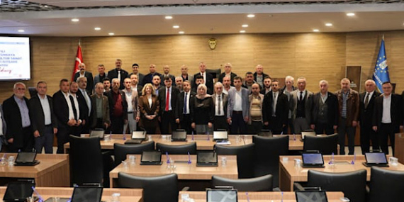 Kütahya’da Muhtarlar Toplantısı, Başkan Kahveci başkanlığında yapıldı