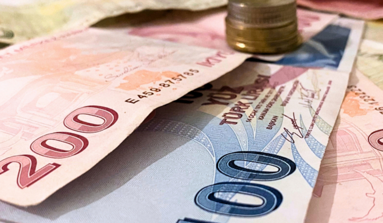 Cari açık ve finansman ihtiyacı ekonomide baskı oluşturuyor