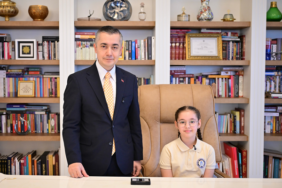 Esenyurt’ta koltuk çocuklara emanet edildi