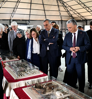 Çanakkale Savaşları Gezici Müzesi Muratpaşa’da açıldı