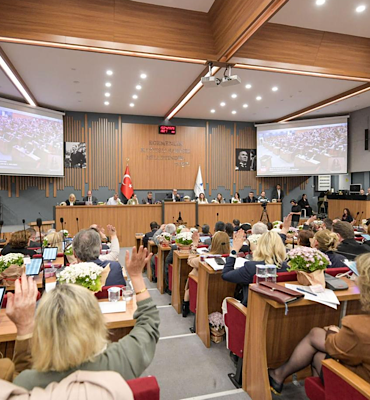 Büyükşehir Meclisi'nden okul saldırılarına kınama