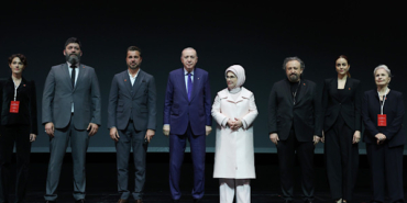 Cumhurbaşkanı Erdoğan, Bir Adam Yaratmak filminin galasına katıldı