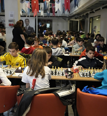 Kartal’da 23 Nisan Satranç Turnuvası gerçekleştirildi