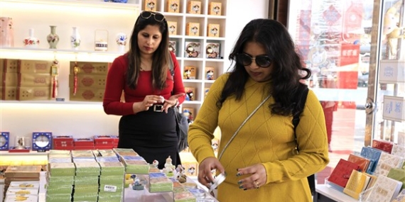 Çin’de anında vergi iadesinden yararlanan yabancı ziyaretçi sayısı 13 kat arttı