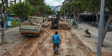 Alanya Atatürk Caddesi’nde altyapı ve asfalt çalışmaları sürüyor