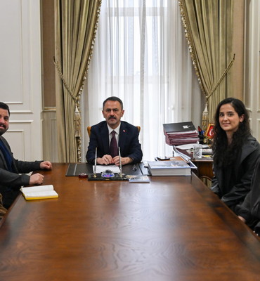 Genç Romanlar Sivil İnisiyatifi, Vali Aktaş’ı ziyaret etti