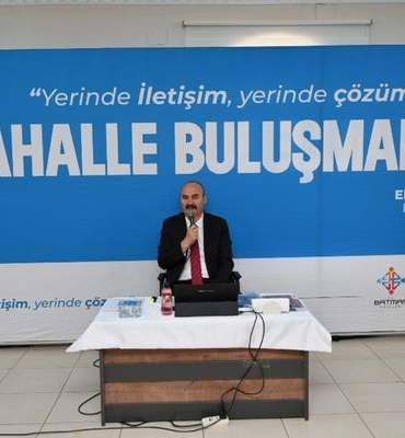 Vali Canalp, Karşıyaka mahallesinde vatandaşlarla buluştu