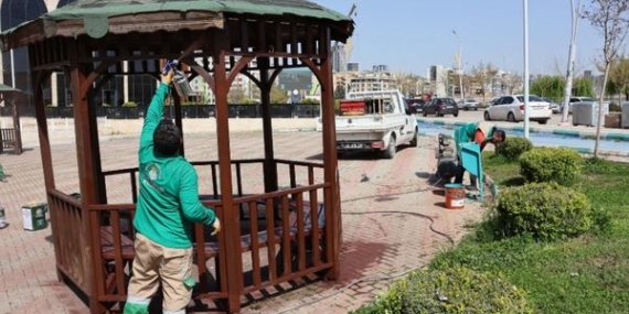 Haliliye Belediyesi’nden park ve yeşil alanlarda bakım çalışması